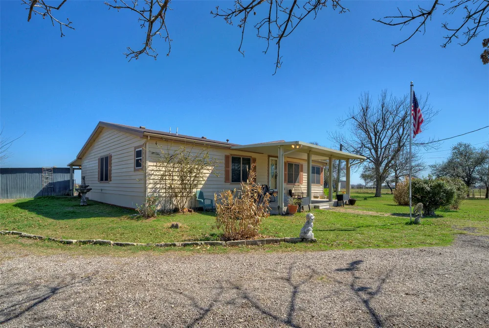 901 County Road 134 Road Hutto, TX 78634