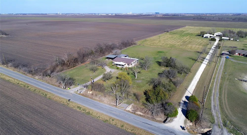 901 County Road 134 Road Hutto, TX 78634