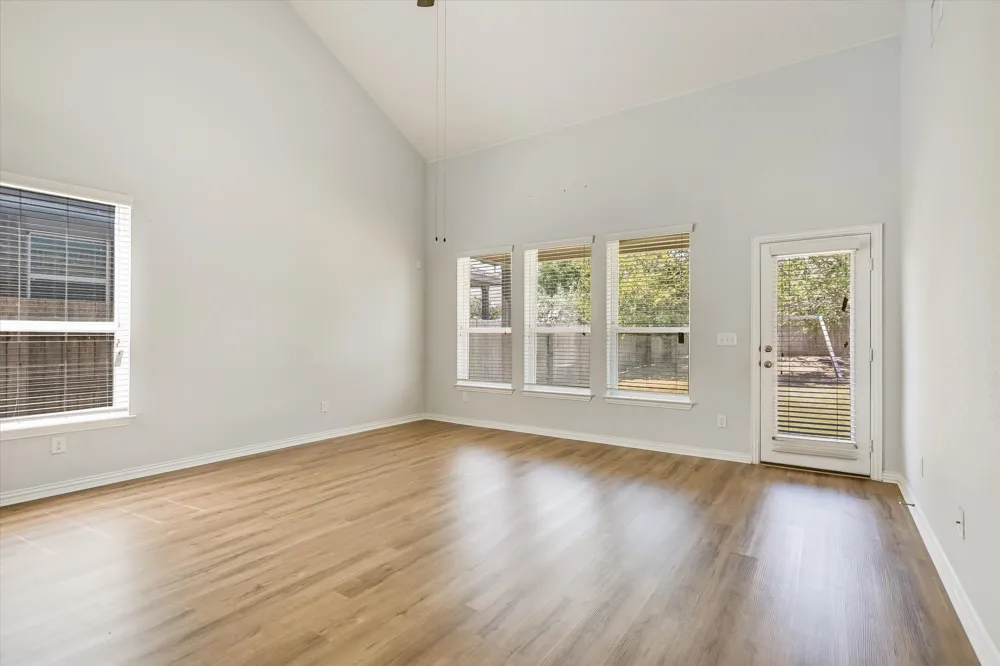 113 Cipressi Cove Georgetown, TX 78628