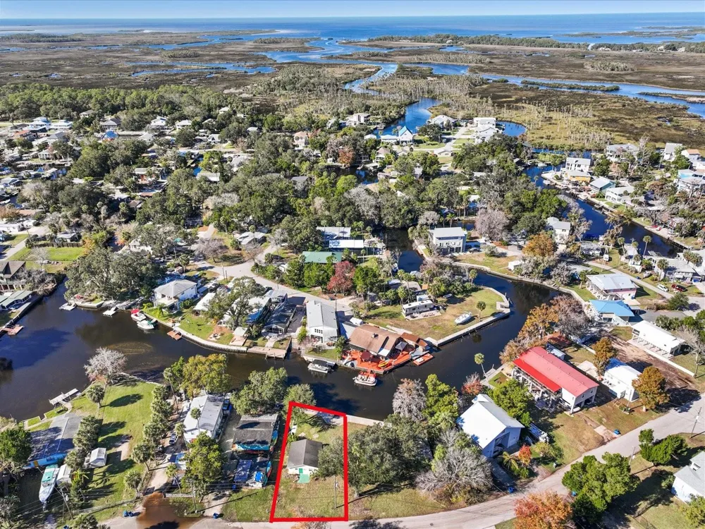 7255 TROPICAL DRIVE Weeki Wachee, FL 34607