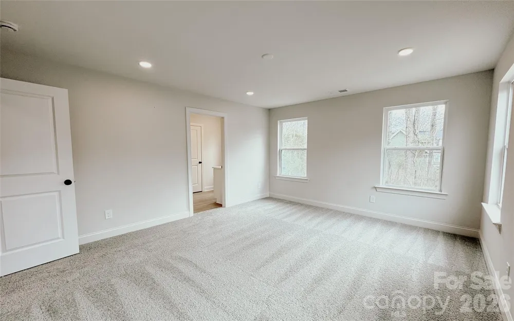 304 Woodside Drive Harrisburg, NC 28075