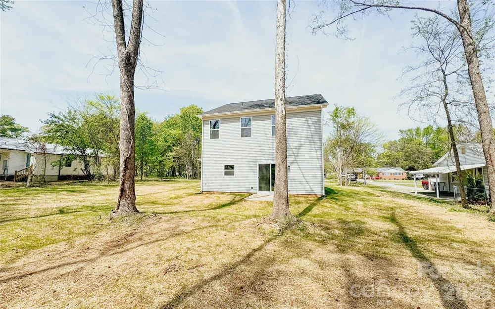 304 Woodside Drive Harrisburg, NC 28075