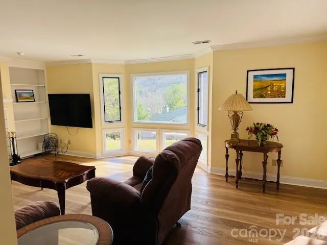 121 Burning Tree Lane #121 Flat Rock, NC 28731