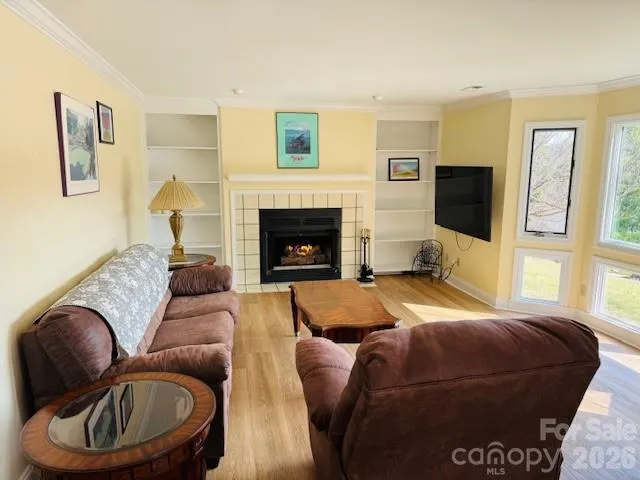 121 Burning Tree Lane #121 Flat Rock, NC 28731