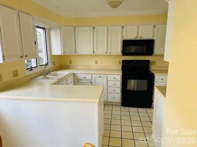 121 Burning Tree Lane #121 Flat Rock, NC 28731