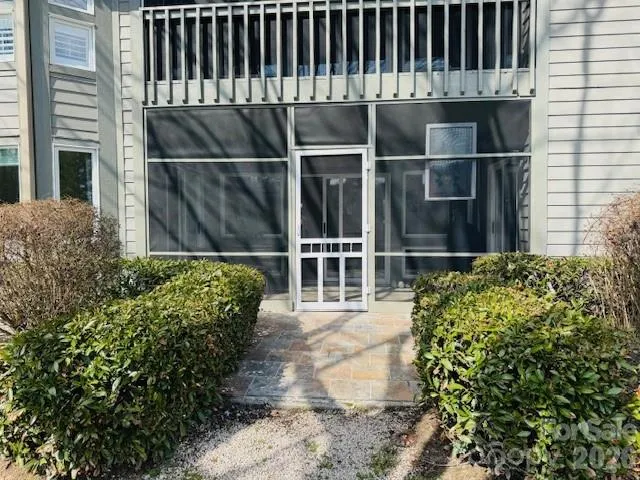 121 Burning Tree Lane #121 Flat Rock, NC 28731