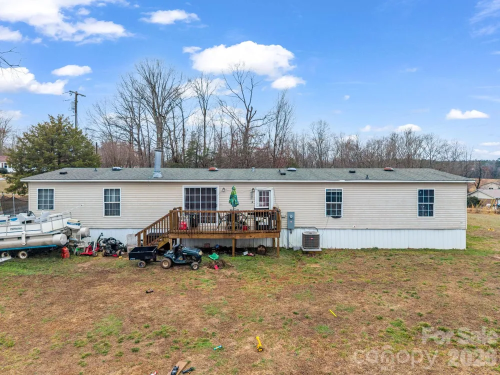 827 Old Henrietta Road Forest City, NC 28043