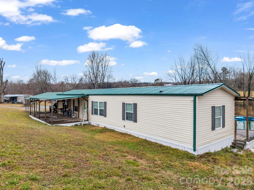 827 Old Henrietta Road Forest City, NC 28043