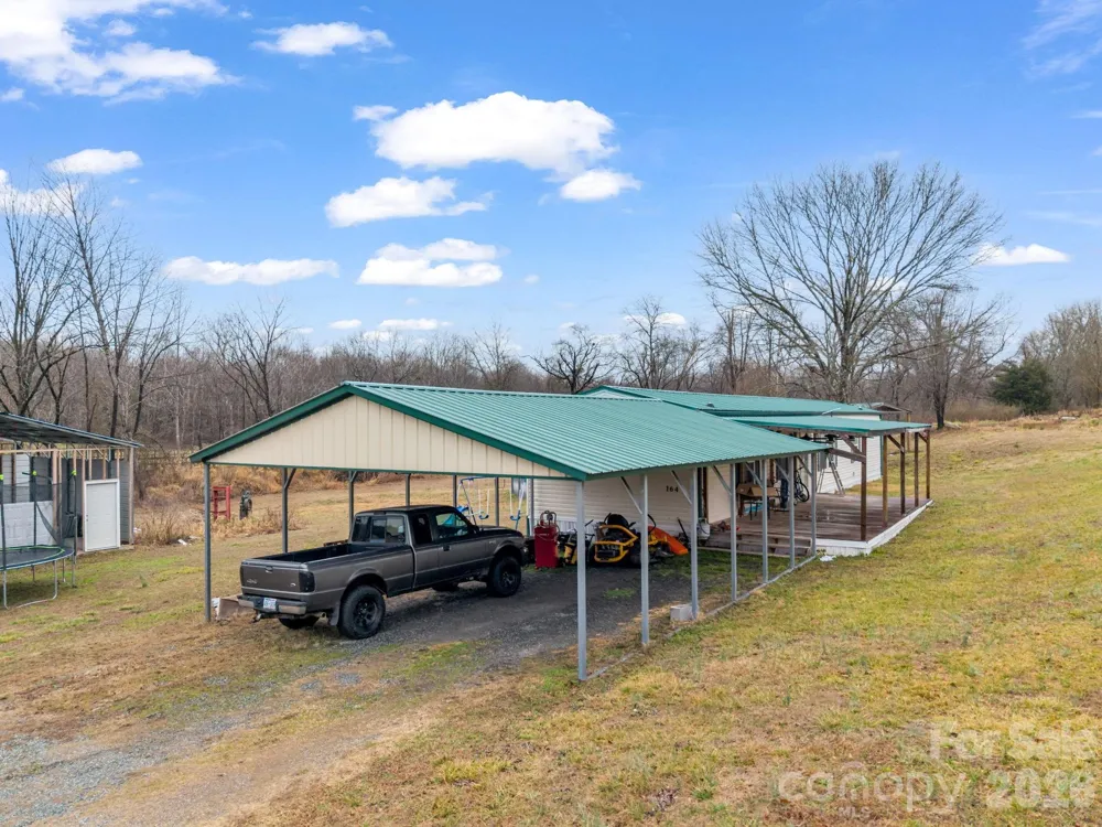827 Old Henrietta Road Forest City, NC 28043