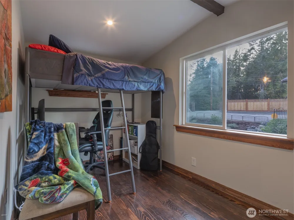 5440 E Grapeview Loop Road Allyn, WA 98524