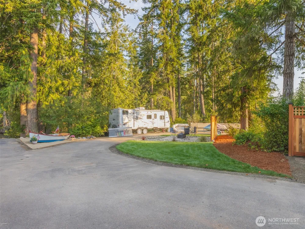 5440 E Grapeview Loop Road Allyn, WA 98524