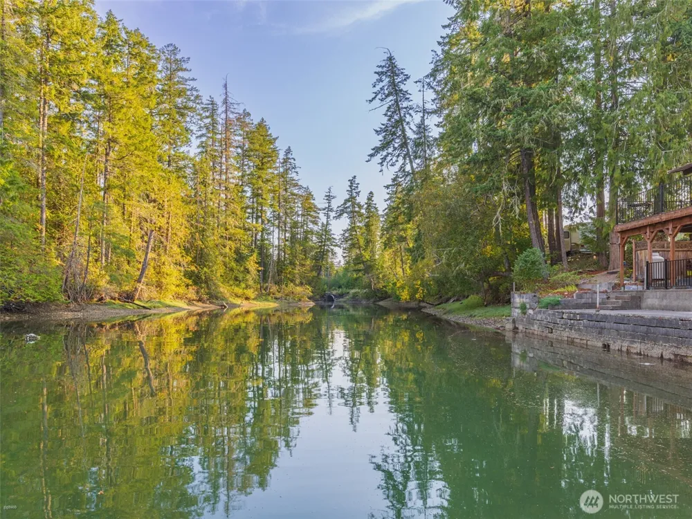 5440 E Grapeview Loop Road Allyn, WA 98524