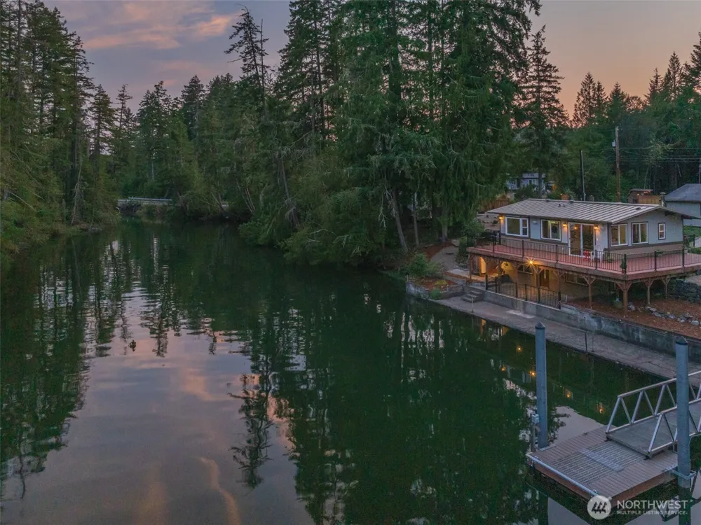 5440 E Grapeview Loop Road Allyn, WA 98524