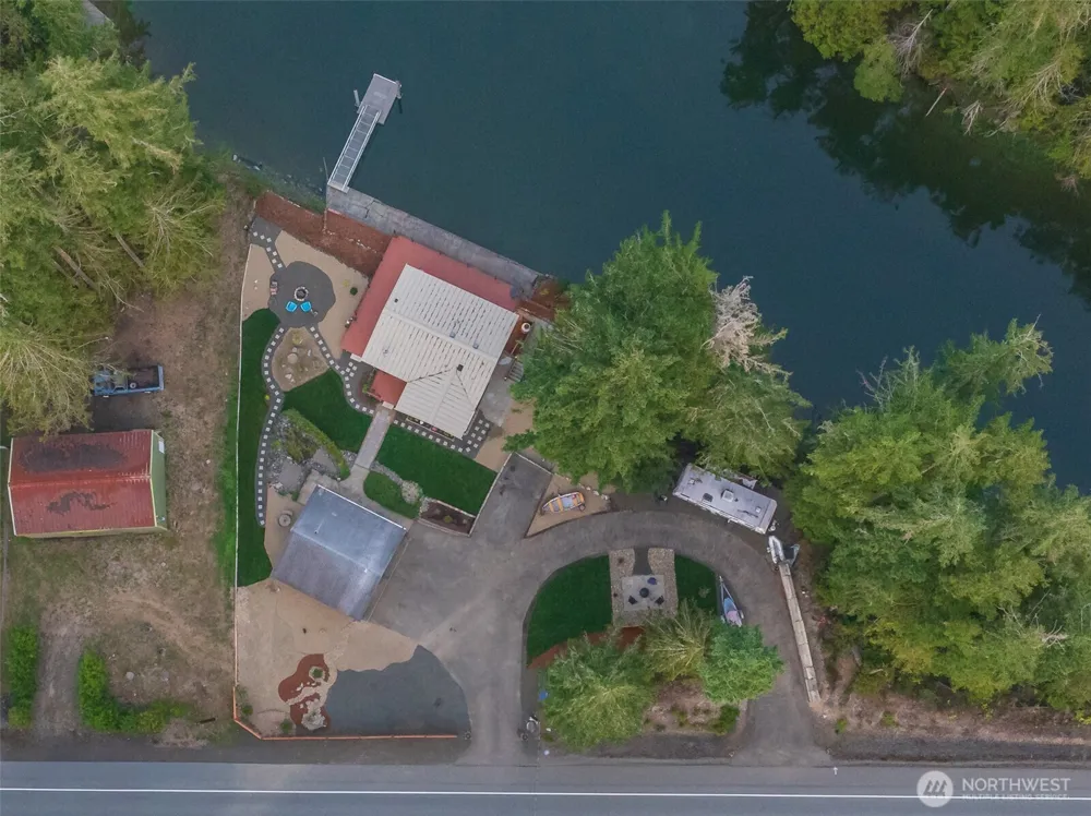 5440 E Grapeview Loop Road Allyn, WA 98524
