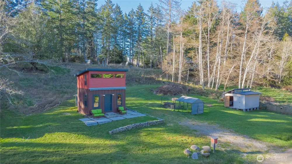 826 E Herron Blvd NW Lakebay, WA 98349