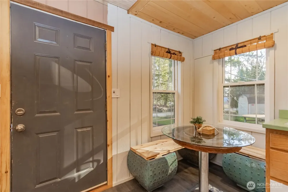 826 E Herron Blvd NW Lakebay, WA 98349