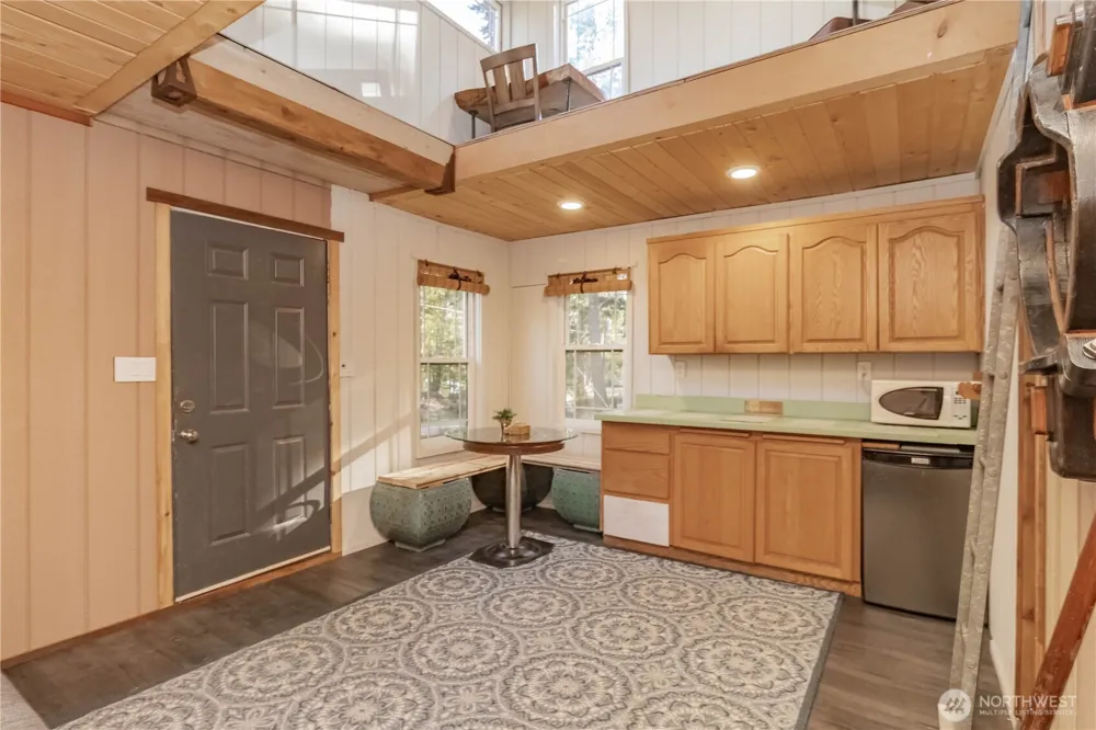 826 E Herron Blvd NW Lakebay, WA 98349