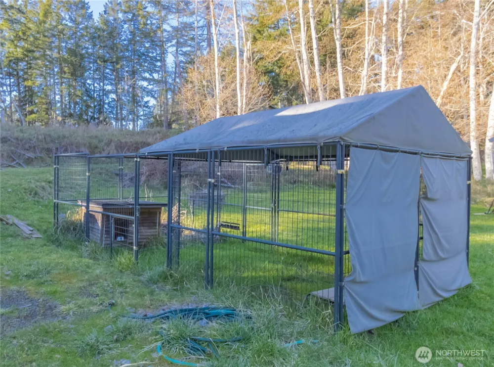 826 E Herron Blvd NW Lakebay, WA 98349