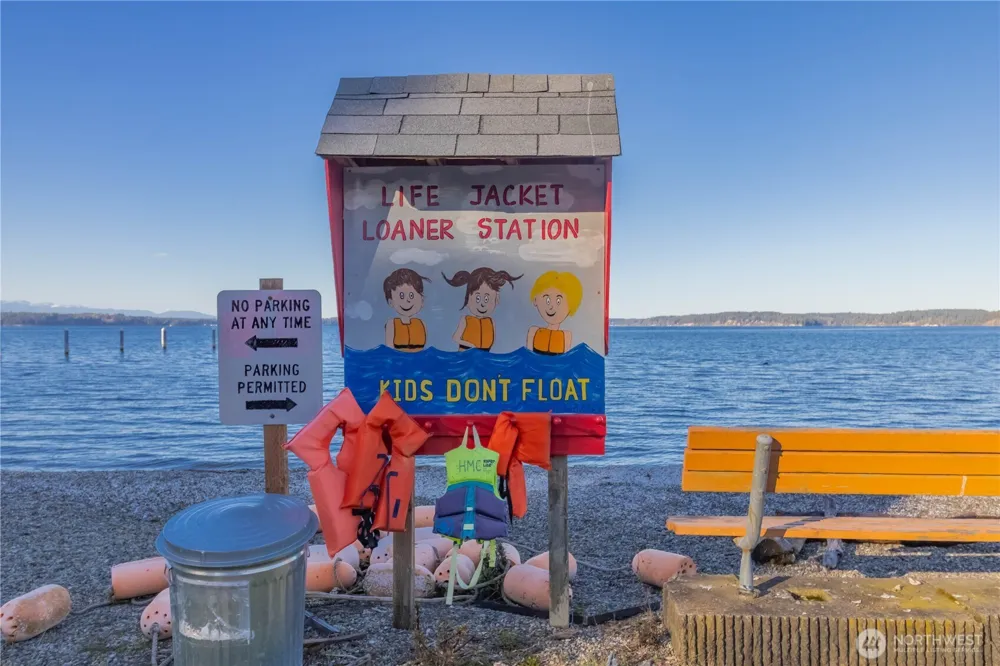 826 E Herron Blvd NW Lakebay, WA 98349