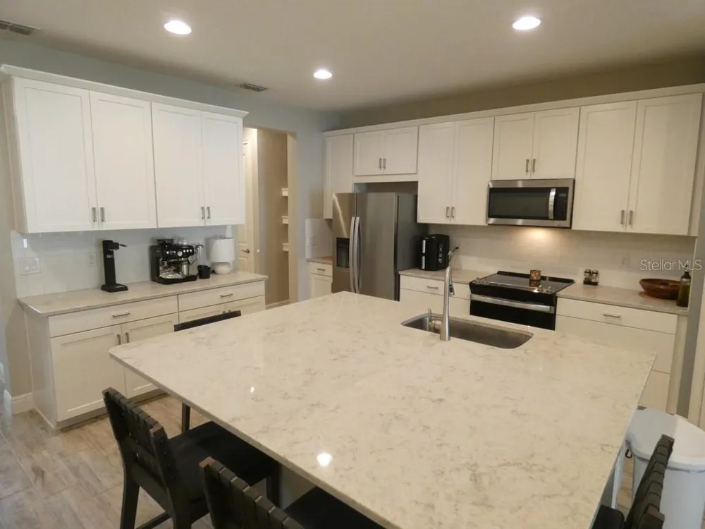 1505 SUNSET WIND LOOP Oldsmar, FL 34677