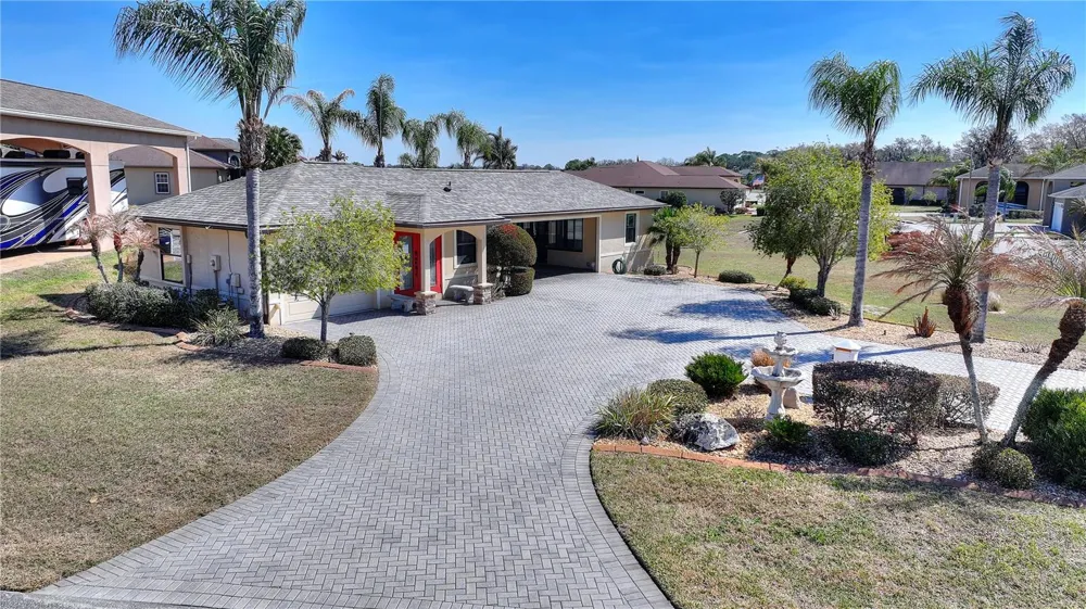 561 MEANDERING WAY Polk City, FL 33868