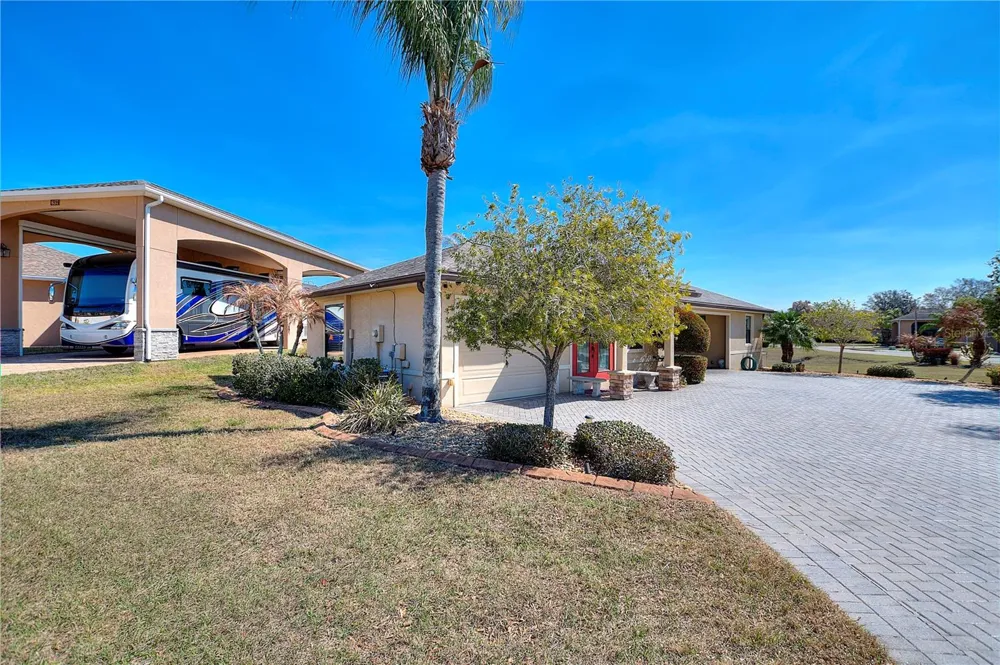 561 MEANDERING WAY Polk City, FL 33868