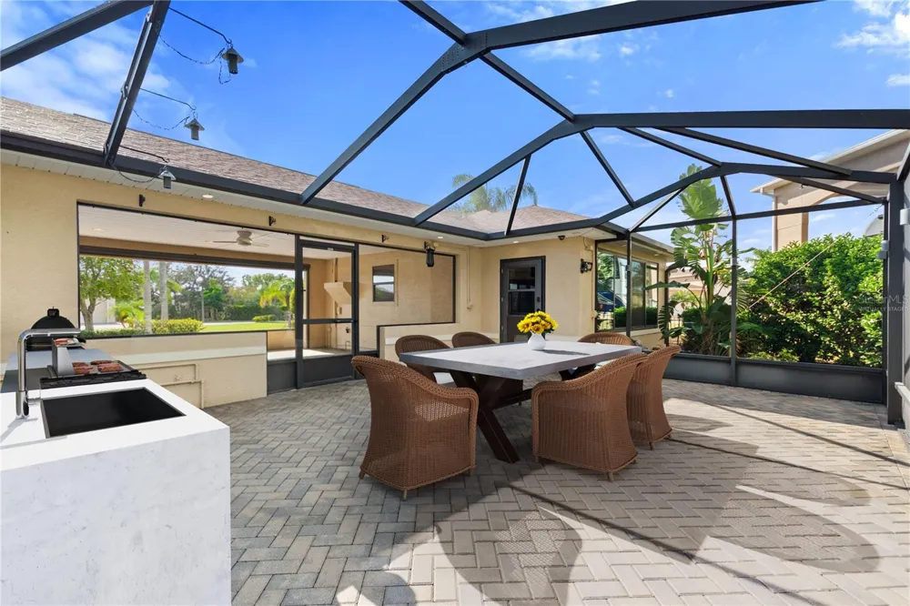 561 MEANDERING WAY Polk City, FL 33868