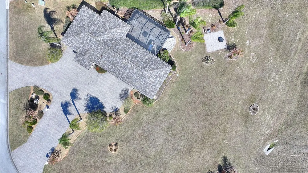 561 MEANDERING WAY Polk City, FL 33868