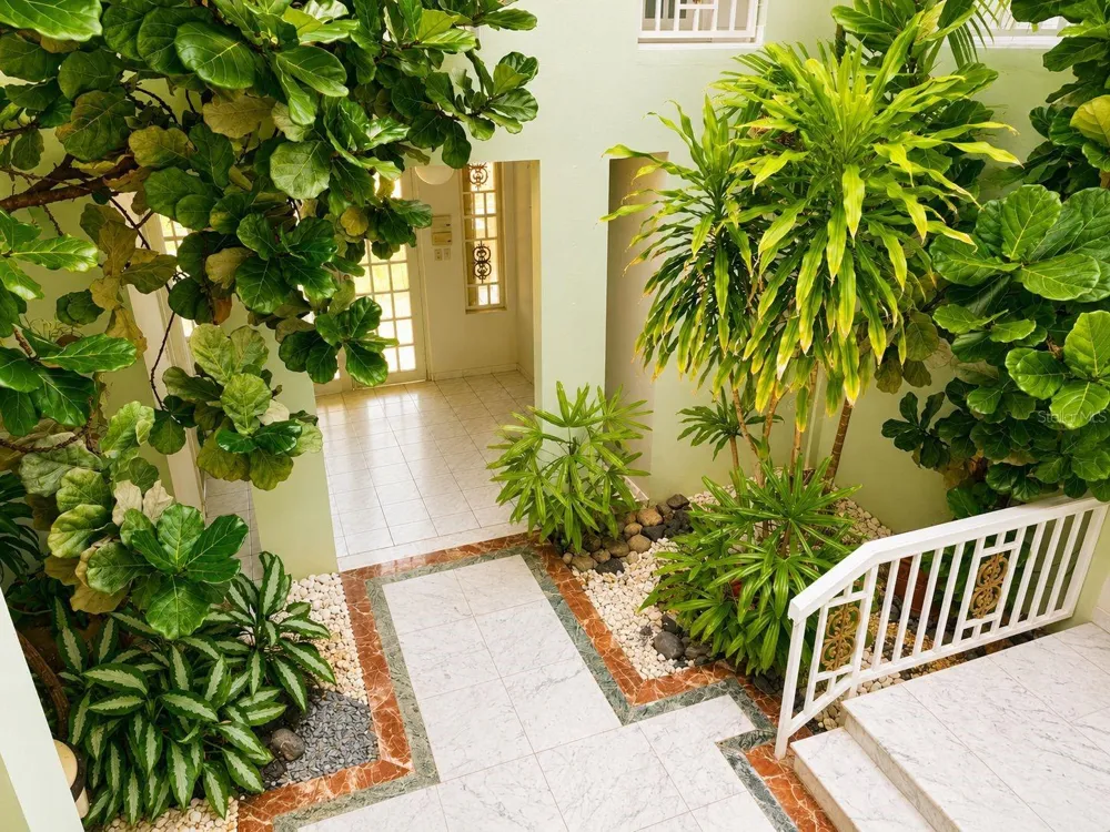 17 DEL RECREO Caguas, PR 00725