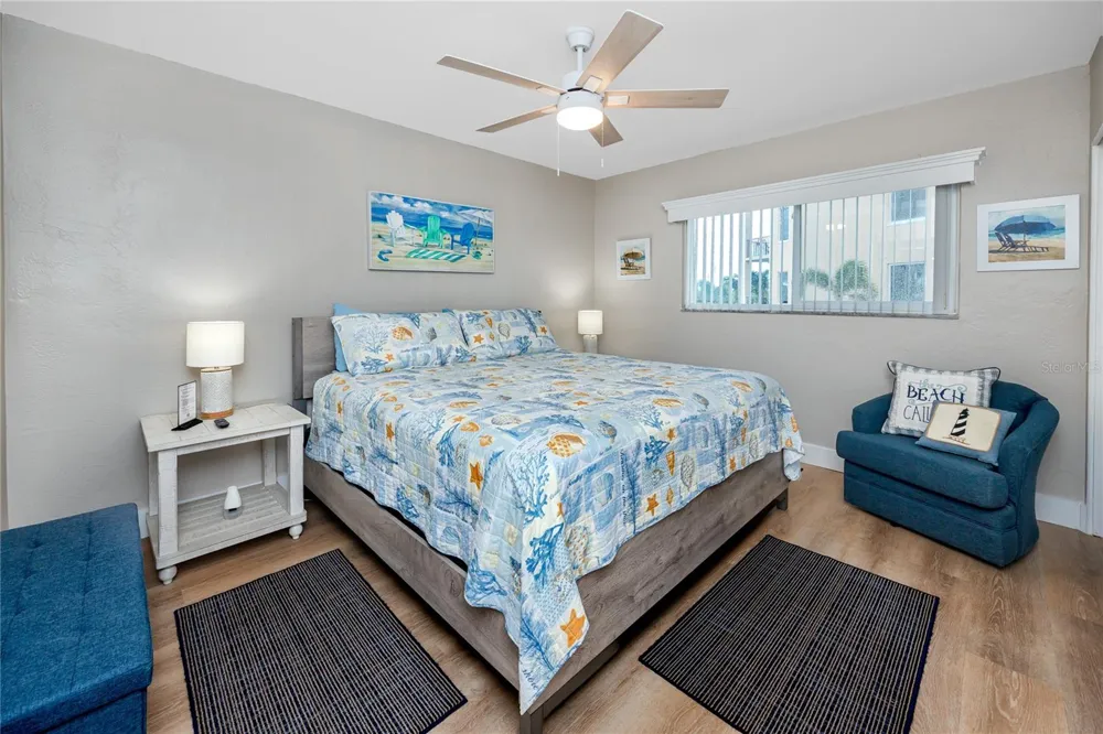 282 TREASURE ISLAND CAUSEWAY #12 Treasure Island, FL 33706
