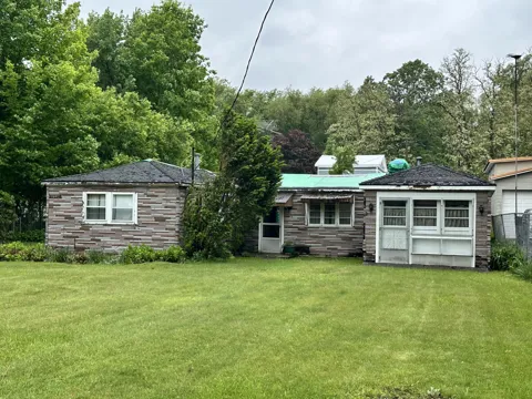 7692 Huron Trail