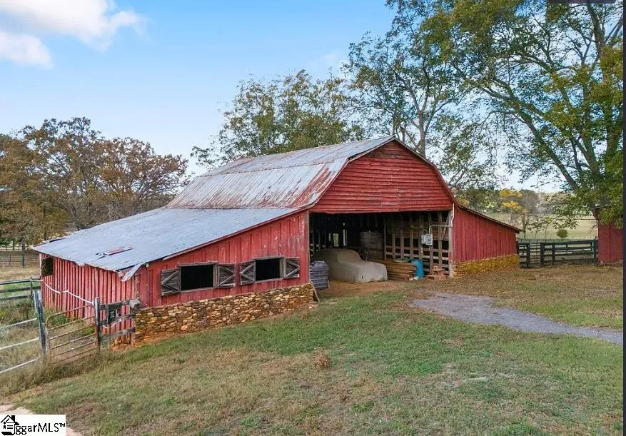 715 Melton Road Liberty, SC 29657
