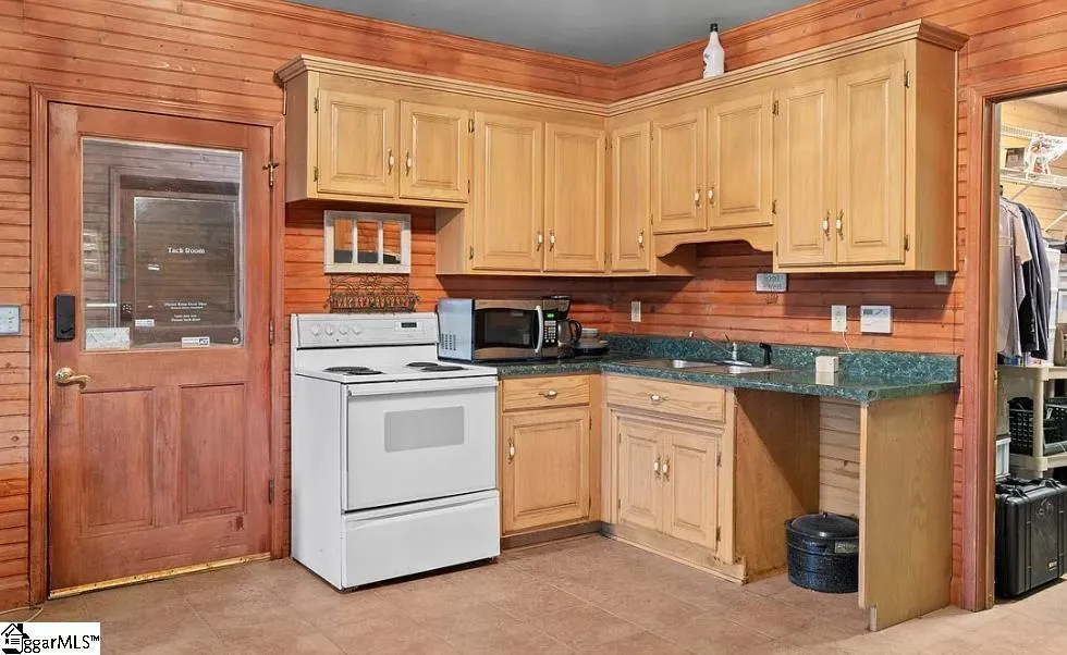715 Melton Road Liberty, SC 29657