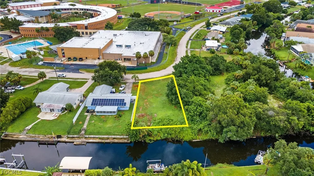Iris Drive North Fort Myers, FL 33903
