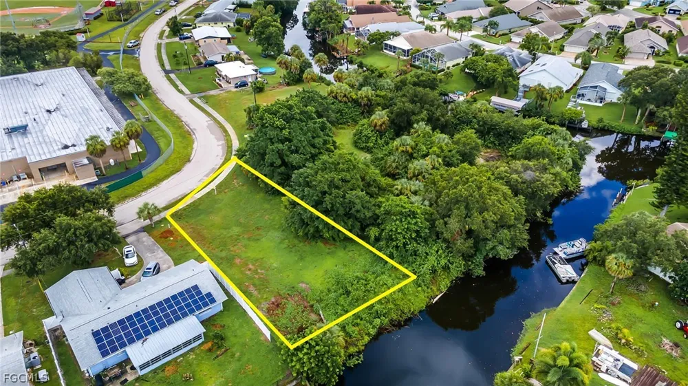 Iris Drive North Fort Myers, FL 33903