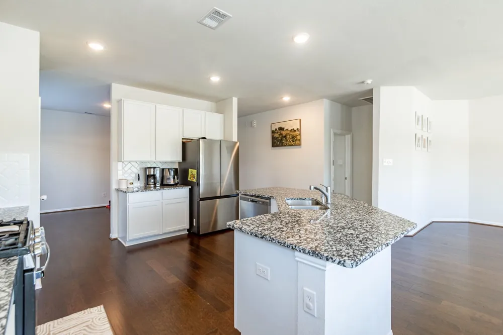 505 Prairie Grass Trail Clute, TX 77531