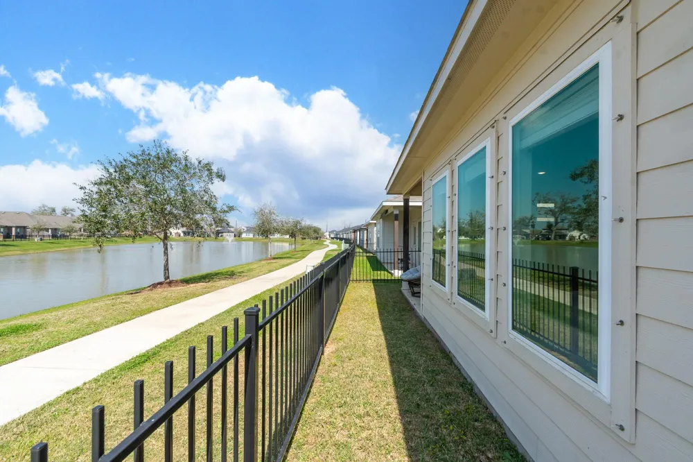 505 Prairie Grass Trail Clute, TX 77531
