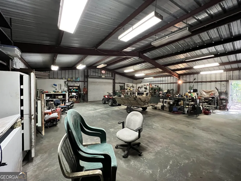 2382 Gallimore Mill RD Jeffersonville, GA 31044