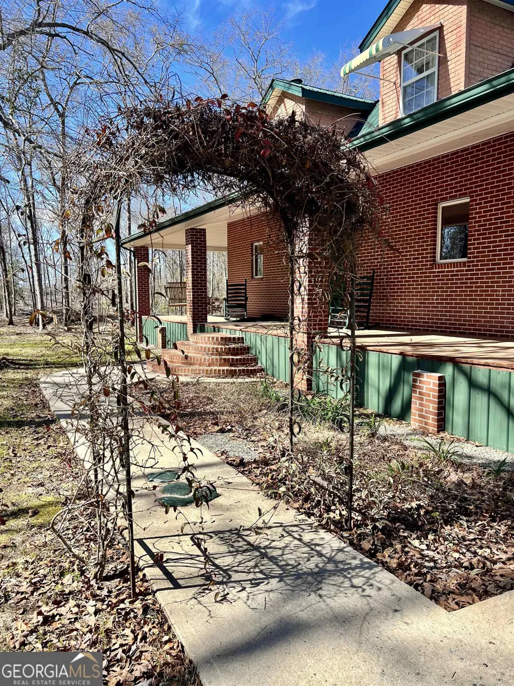 2382 Gallimore Mill RD Jeffersonville, GA 31044