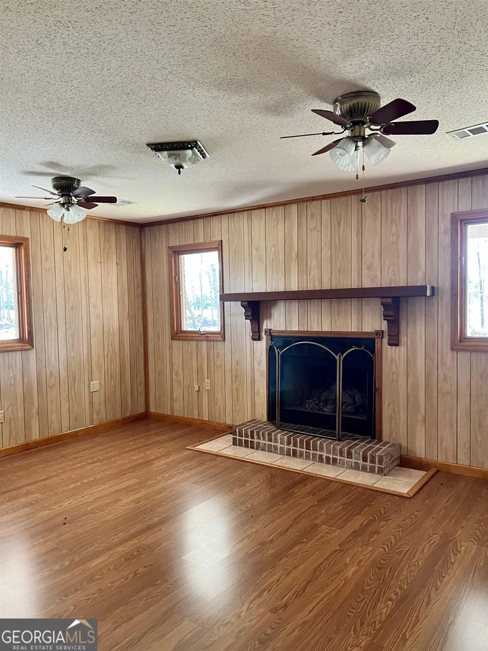 2382 Gallimore Mill RD Jeffersonville, GA 31044