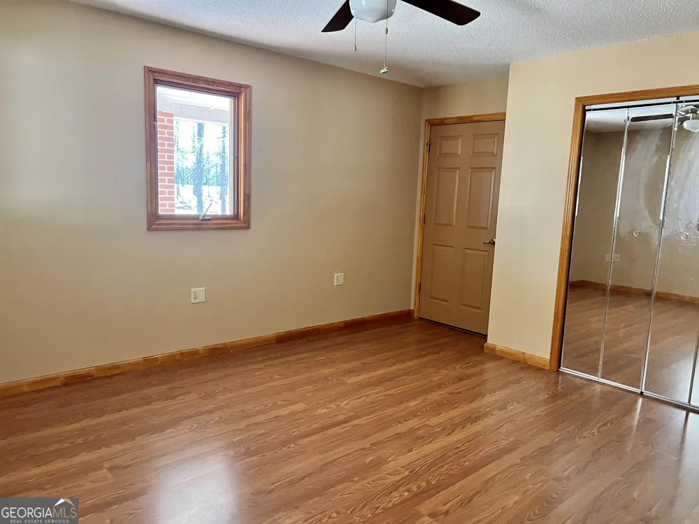 2382 Gallimore Mill RD Jeffersonville, GA 31044