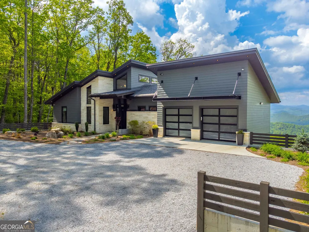 377 Charmont DR Tiger, GA 30576