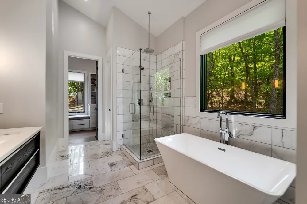 377 Charmont DR Tiger, GA 30576