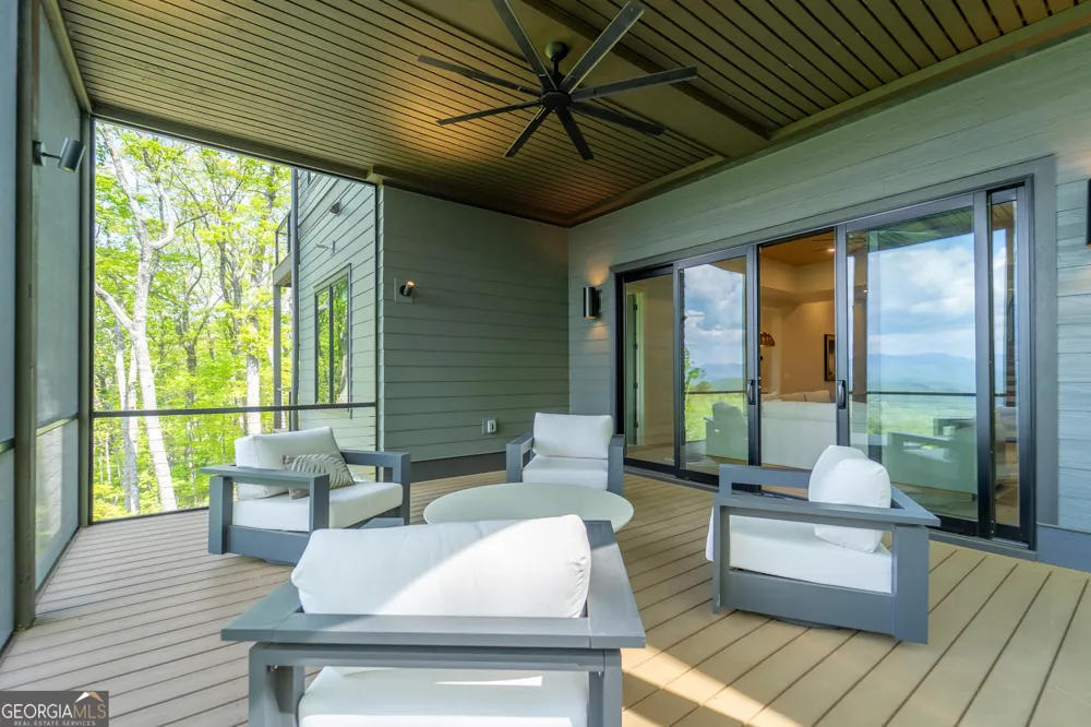377 Charmont DR Tiger, GA 30576