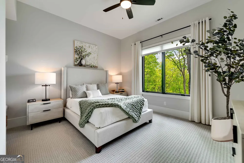 377 Charmont DR Tiger, GA 30576