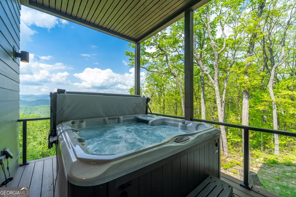 377 Charmont DR Tiger, GA 30576