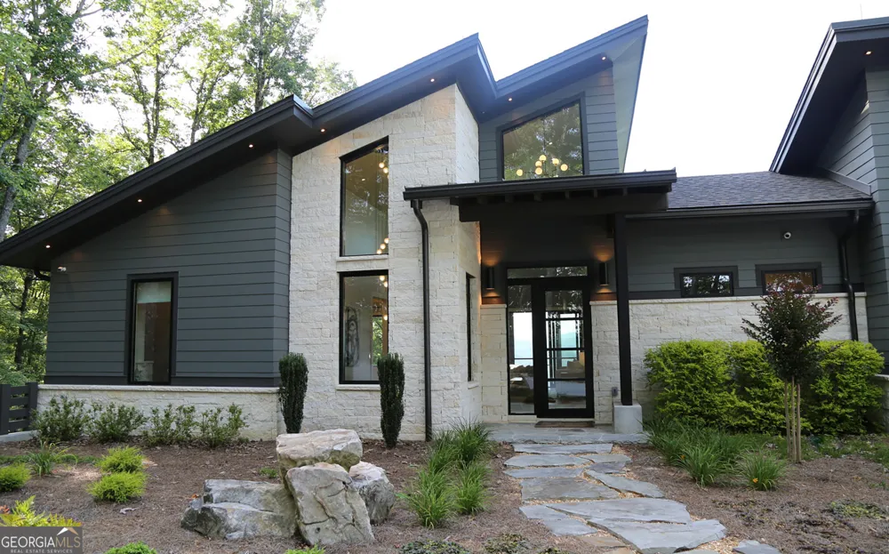 377 Charmont DR Tiger, GA 30576