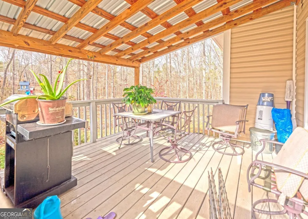 149 Candlestick DR Hull, GA 30646