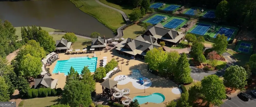 811 Woodvale PT Suwanee, GA 30024