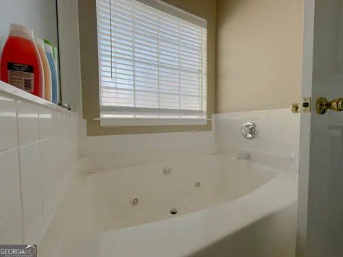 147 Benfield CIR SE Cartersville, GA 30121